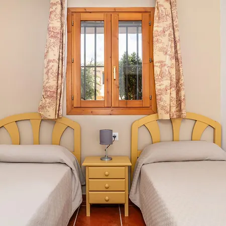 Apartment Mariposas Con Jardin Chiclana de la Frontera